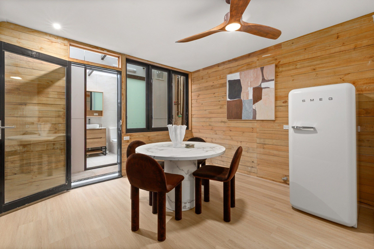 Living room 5, Stylish 2-bed House Near Sydney CBD, Sydney