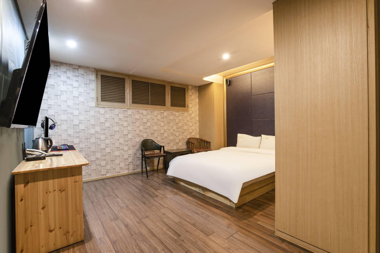Bedroom 3, Yongin Chameleon, Yongin