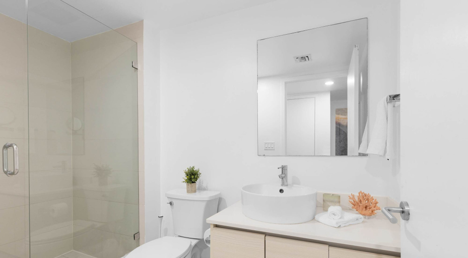 Bathroom 3, Stylish Apartment Near Beach, Broward