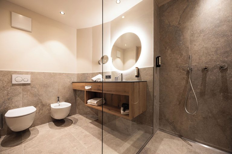 Bathroom 2, EGGER Apartments & Suites, Bolzano