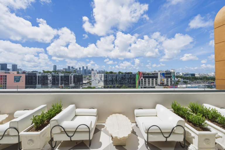 Interior 4, Luxury Wynwood Studio: Walk to Art, Dining & Nightlife, Miami-Dade