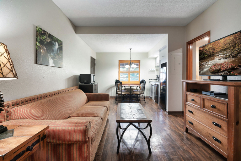Living area 4, Gatlinburg Town Village, Sevier