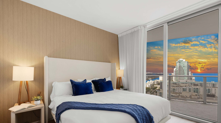Room 2, Ocean Views - Balcony Resort Pool Paradise, Broward