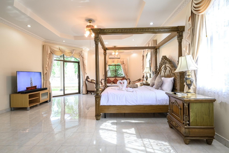Room 5, Luxury5BR Spanish Villa East Pattaya-EP1, Bang Lamung