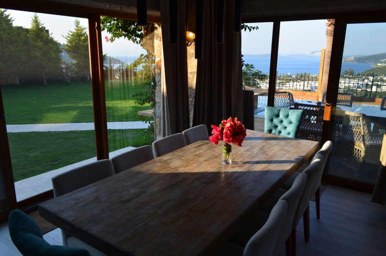 Dining 3, Mira Luxury Villa, Bodrum