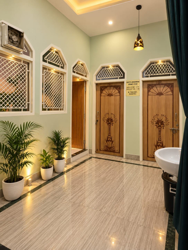 Bathroom 2, Geeta Bhawan Cozy Homestay, Varanasi