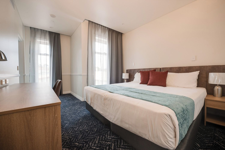 Room 5, Logan Village Hotel Suites, Beaudesert  - Pt A