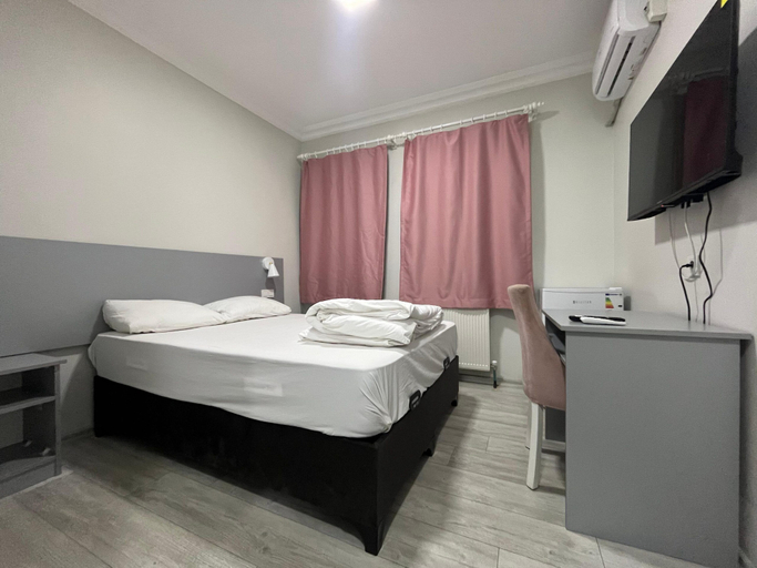 Room 3, Tramvay Pansiyon, Izmit