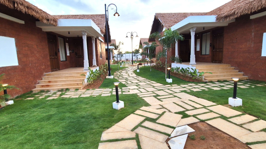 Property grounds, PL.A Resorts, Thanjavur