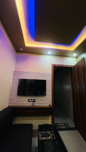 Living area, Uday Hotel, Lucknow