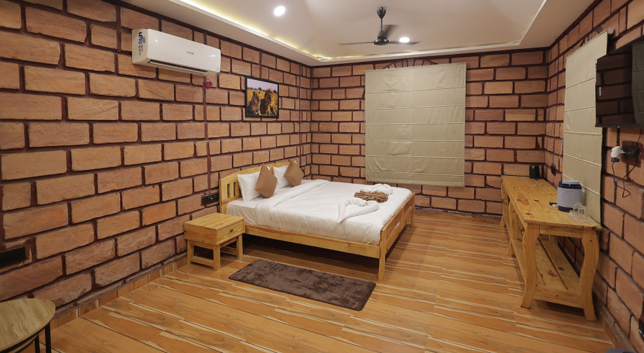Room 4, Krishna Valley & Resort, Junagadh