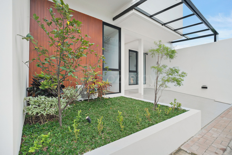 Exterior 2, Anaya Villa by Kozystay - Paskal, Bandung