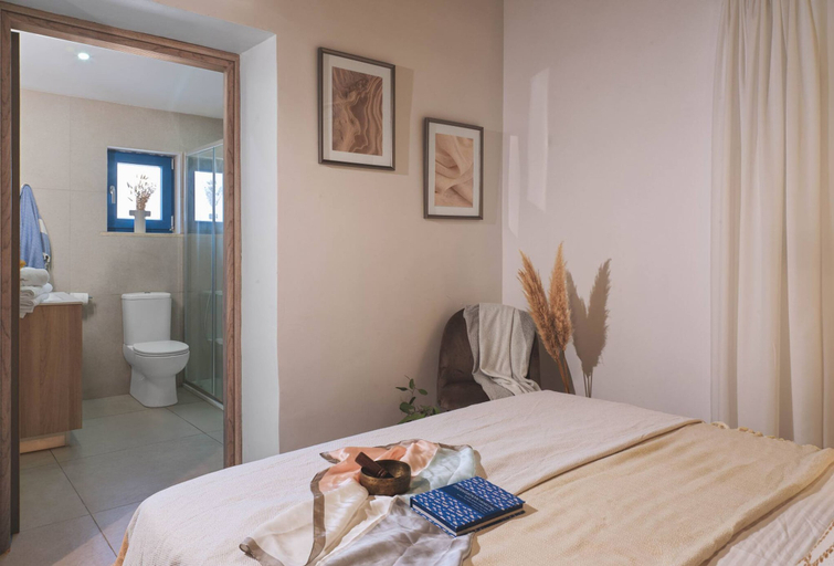 Room 5, Cottage at The Olive Manor
