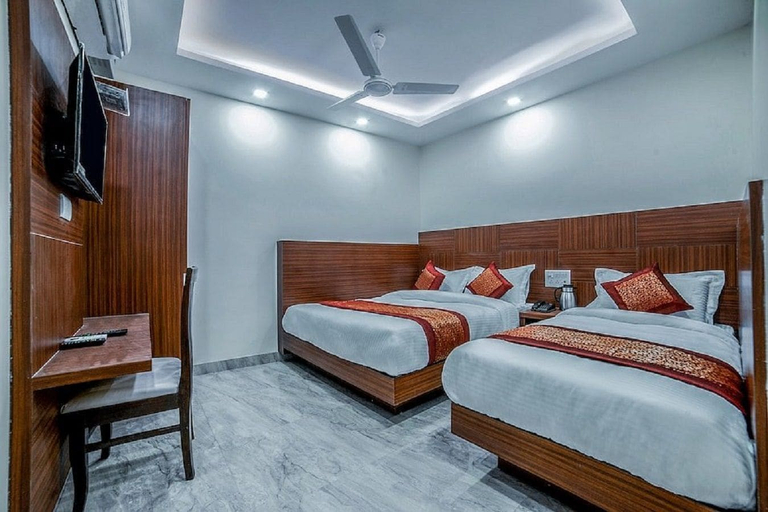 Room 5, Hotel Shiv Anand House New Delhi, Delhi