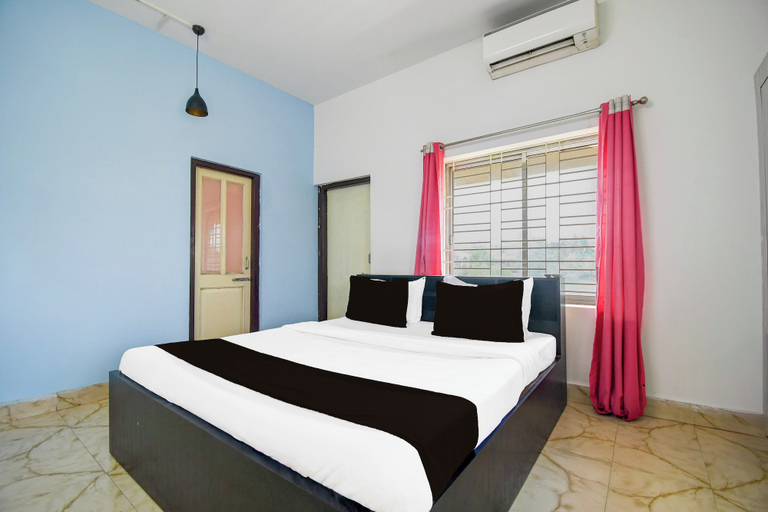 Room 5, Hotel O Dumduma Near DN Regalia Mall, Khordha