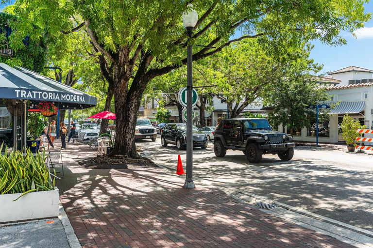 Interior 5, Connected Hotel Arya Studios 2 Beds, 2 Baths, Kitchen + Free 2-car Parking, Miami-Dade