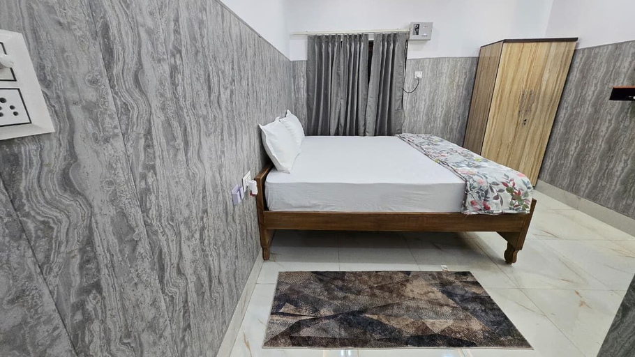 Room 2, SRM INN, Faizabad