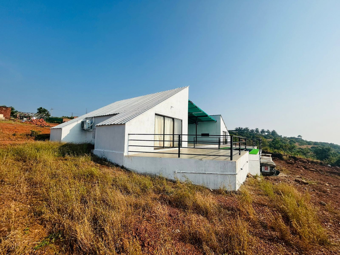 Exterior, Bhogwey Heights, Sindhudurg
