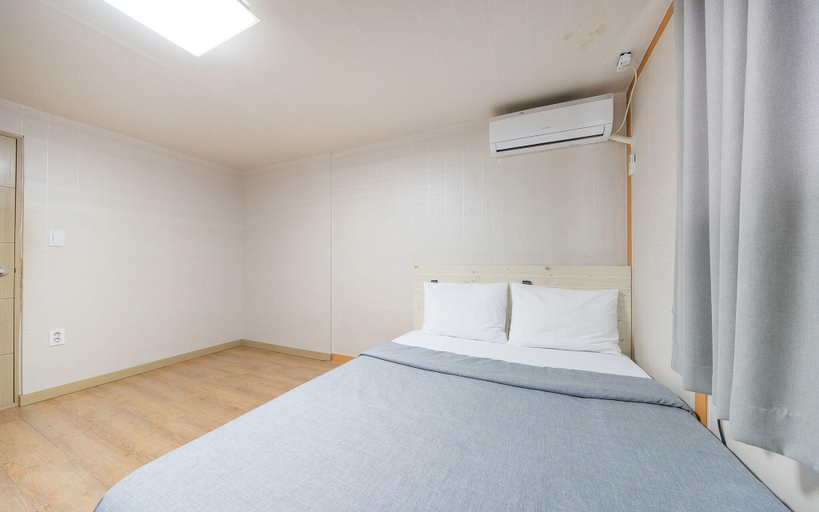 Bedroom 4, Incheon Beach, Jung