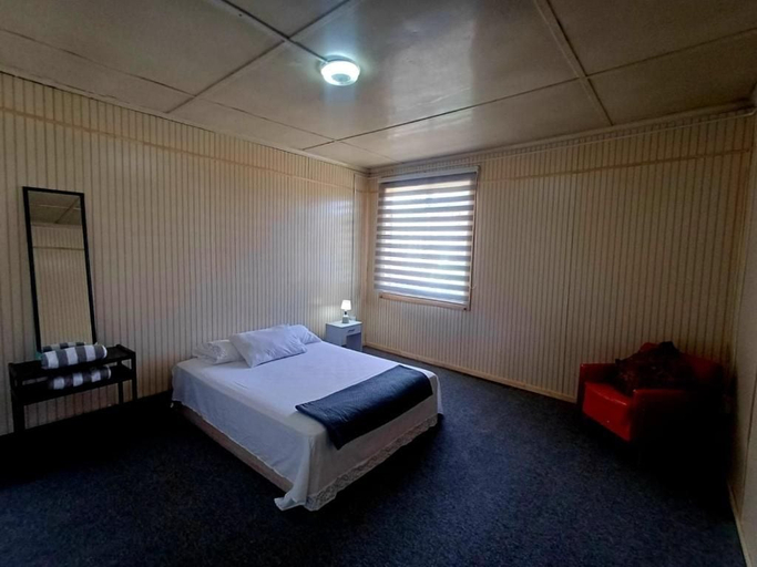 Room 4, Azul House, Magallanes