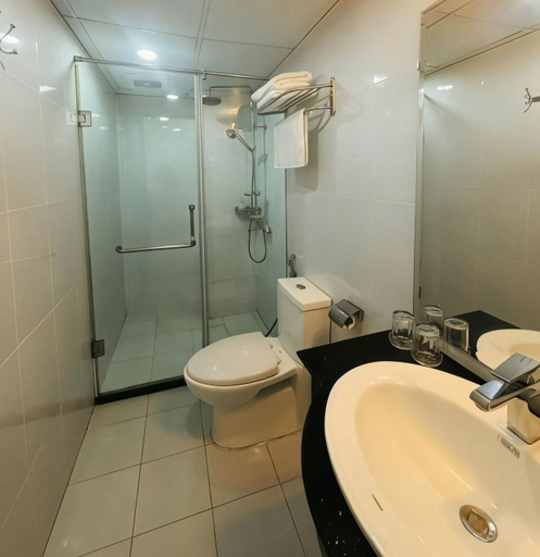 Bathroom 5, Holiday Suites Hotel, Hoàn Kiếm