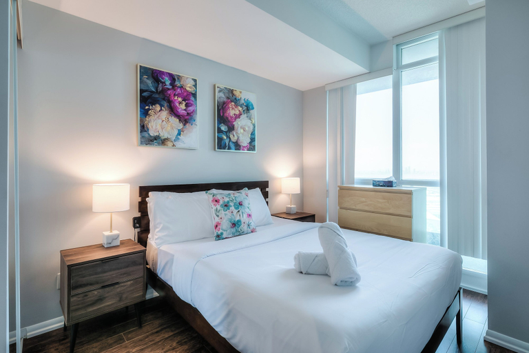 Bedroom 2, StayToronto - The Fort York Suites, Toronto
