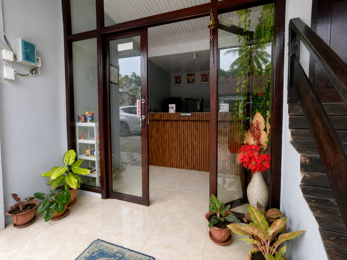 Property entrance, Hotel O near Pantai Manggar, Kutai Kartanegara