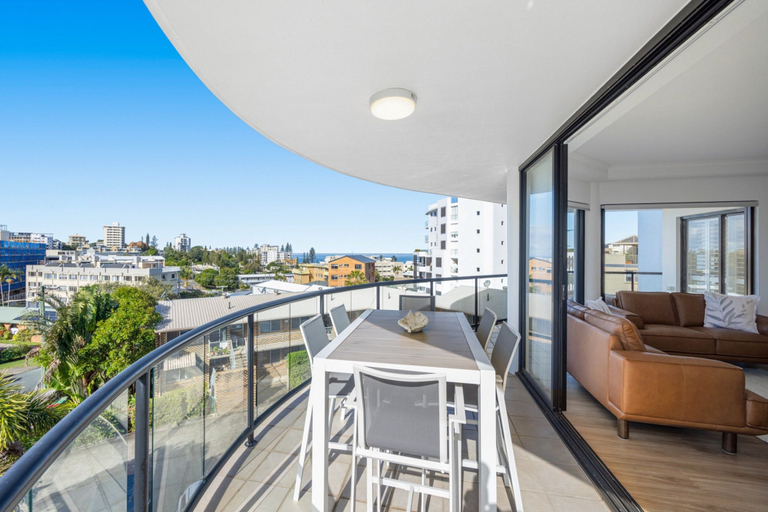 Balcony 2, Poolside 3-bed Retreat Near Kings Beach, Caloundra - Caloundra S.