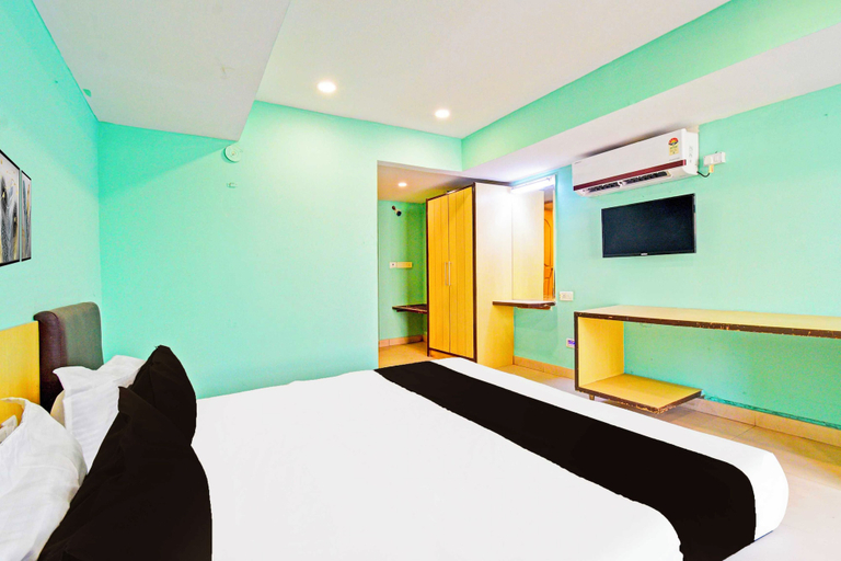Room 3, Townhouse Oak SR Nagar Metro Station, Ranga Reddy