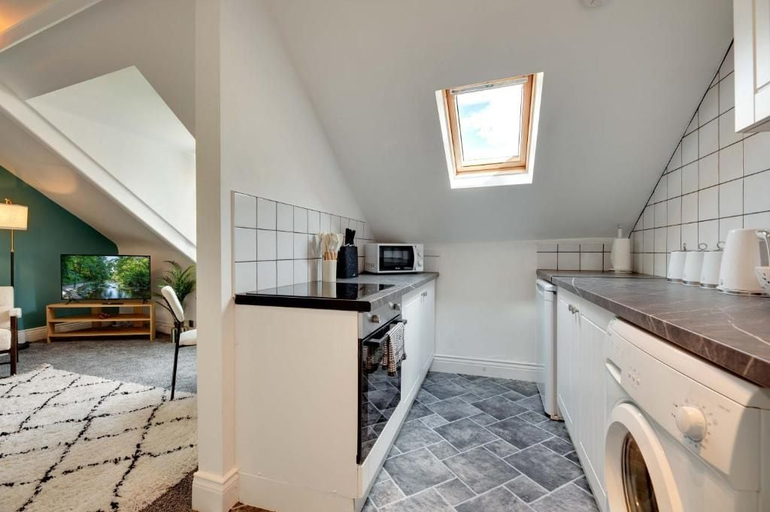 Private kitchen 3, Stephenson View, Newcastle upon Tyne