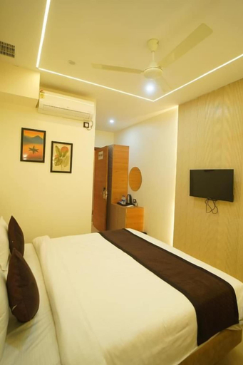 Room 3, Hotel Shri Radha Krishnam, Mathura