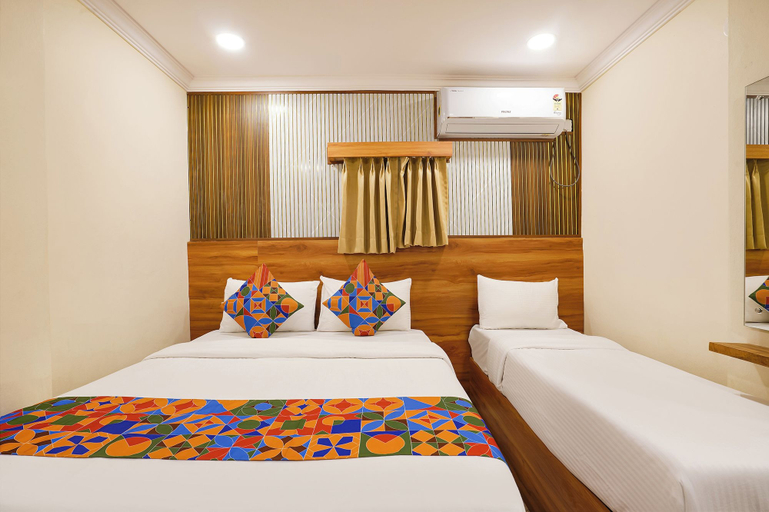 Room 5, FabHotel Sry Grand, Hyderabad