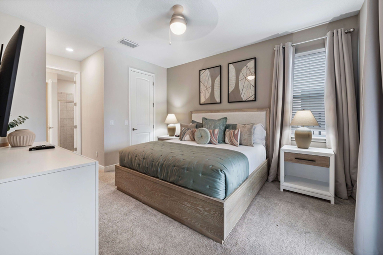 Room 5, Astonishing Villa w/ Home Theater at Encore, Osceola