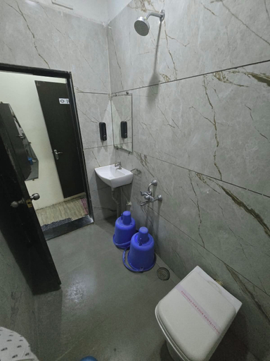 Bathroom 3, Hotel Guru Inn, Nanded