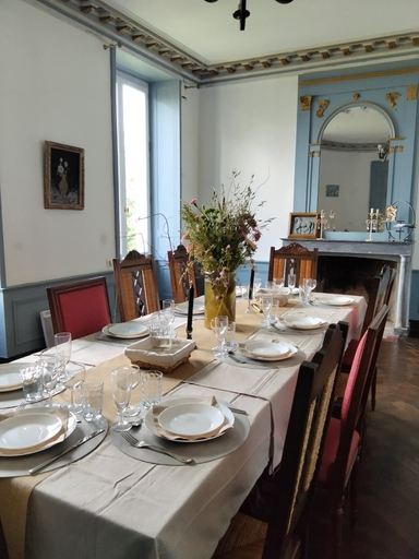 Dining 5, Domaine, Mayenne