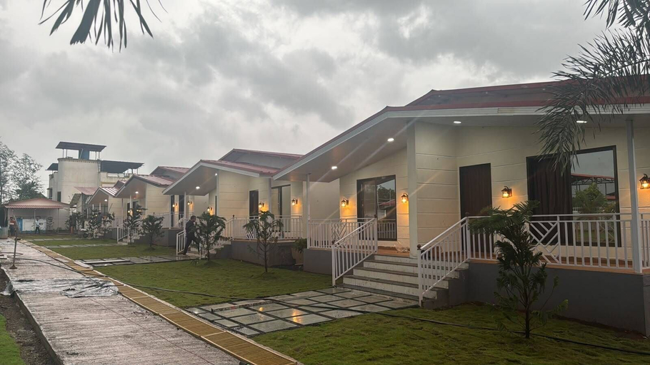 Exterior 5, Peak Paradise Resort, Raigarh