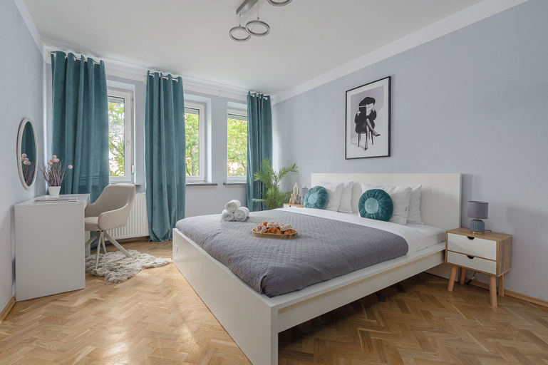 Room 5, Lumina 3-room Apt w/ Balcony I Center, Warsaw