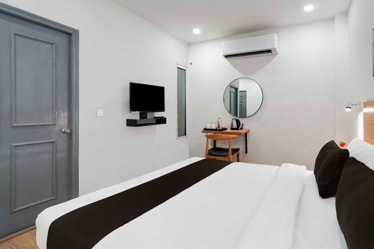 Room 4, Townhouse Oak Gomti Nagar Healthcity, Lucknow