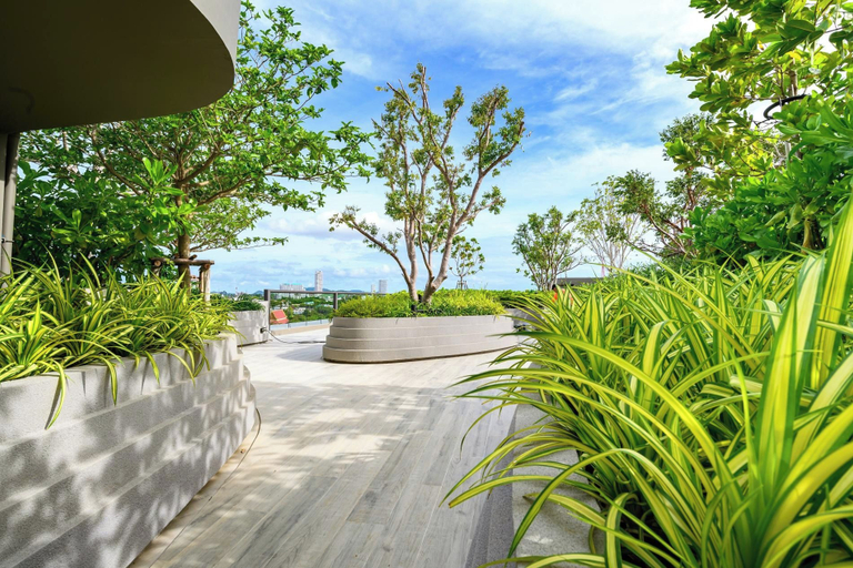 Terrace/patio 5, Beachfront 1BDR Condo (PE24), Sattahip