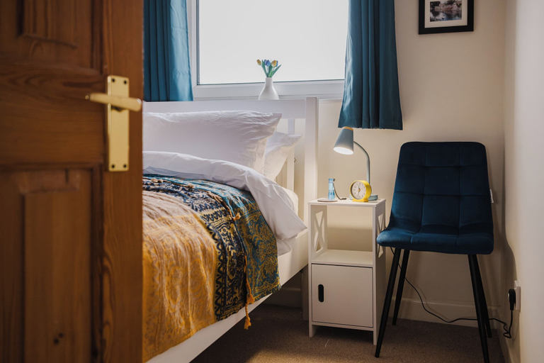 Room 2, Tor View-Stunning Home near Glastonbury, Somerset