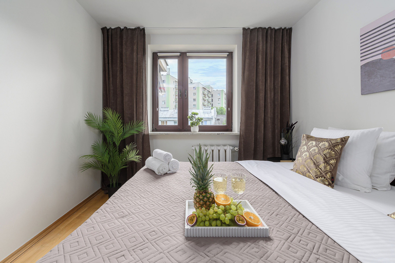 Room 3, Lumina 3r Apart w/ AC, Parking, Balcony, Warsaw