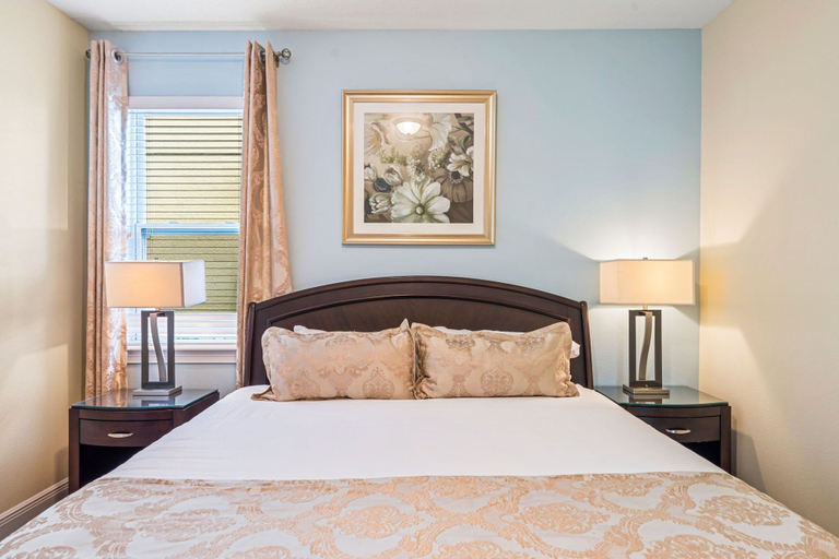 Room 5, 10br Encore Villa Private Pool & Spa Near Disney, Osceola