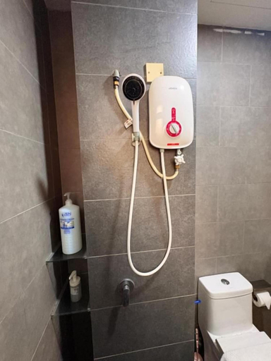 Bathroom 5, Neu suite Studio Room By Rasbo Galaxy, Kuala Lumpur