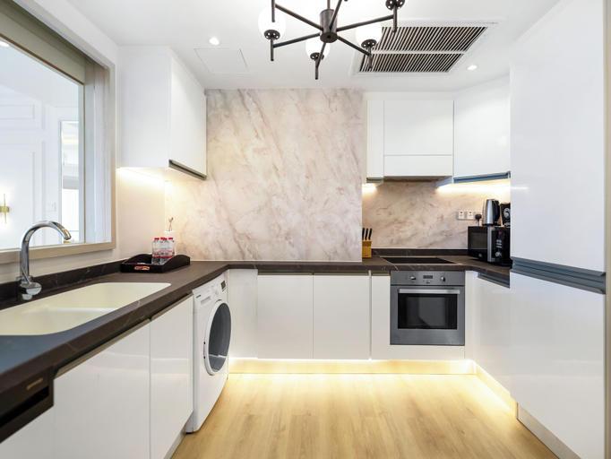 Private kitchen 2, Kensington 2BR Kempinski Residences @ Dubai Mall, Dubai