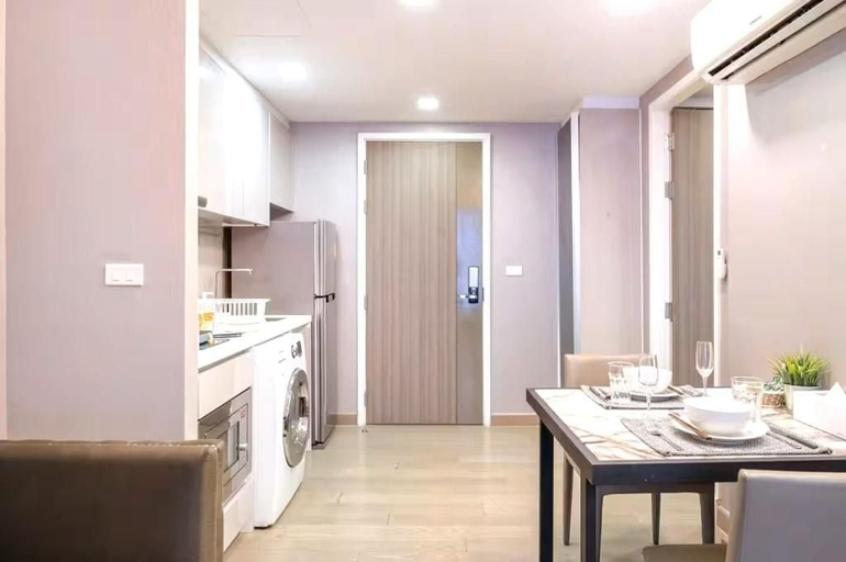Dining 2, Dazzle Residence Sukhumvit Bangkok, Wattana