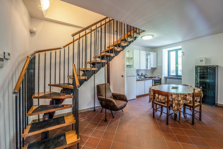 Interior 3, Il Sentiero del Riccio - Nel cuore dei Monti Alburni, Salerno