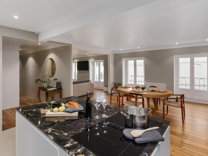 Dining 2, Burgundy Heritage Collection, Saône-et-Loire