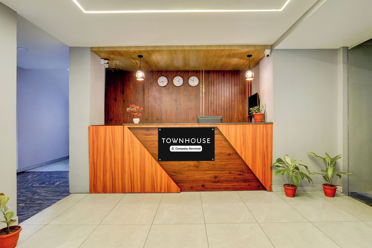 Lobby 5, Super Townhouse Marathahalli, Bangalore