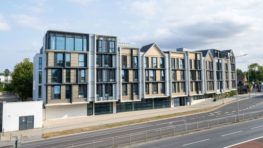 Exterior 2, Student Only Currus Court, Kent