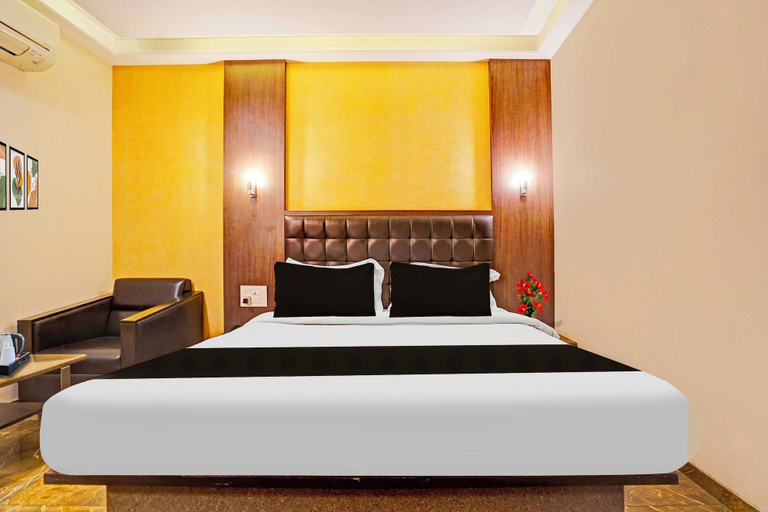 Room 4, Townhouse Nagpur Yashwant Stadium, Nagpur